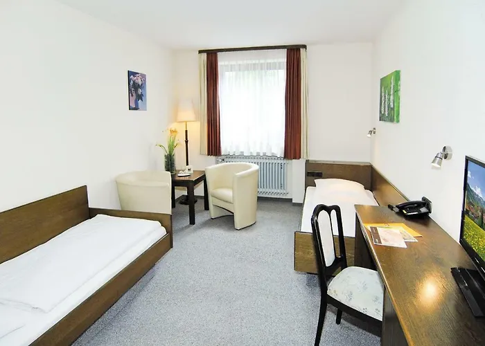 فندق Cafe Schlack توتلِنغين